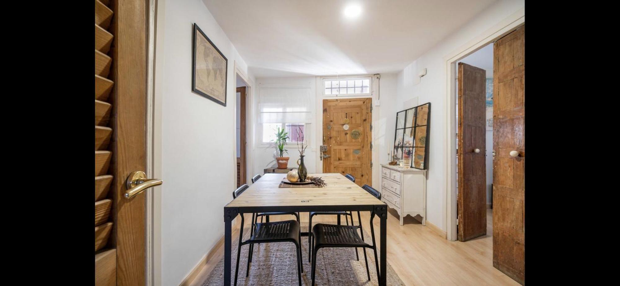 Apartment In Monumental Square Madrid Center Екстериор снимка
