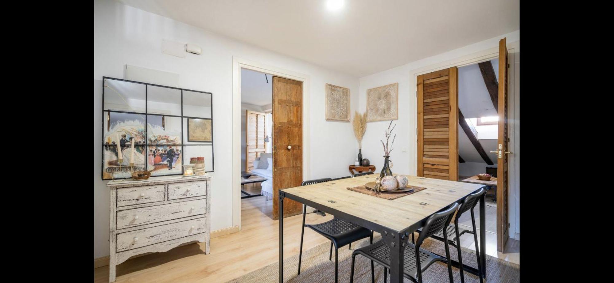 Apartment In Monumental Square Madrid Center Екстериор снимка
