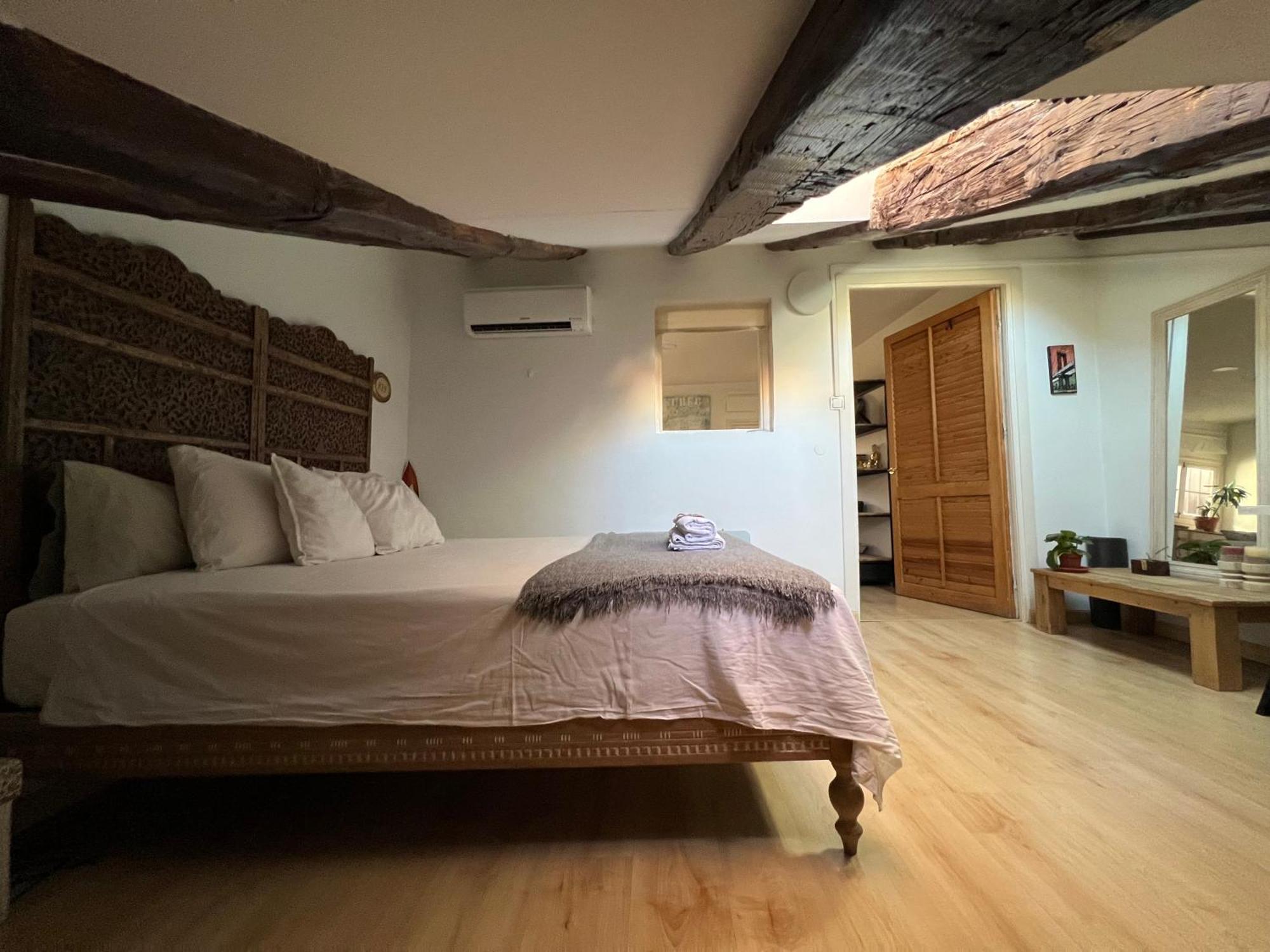 Apartment In Monumental Square Madrid Center Екстериор снимка