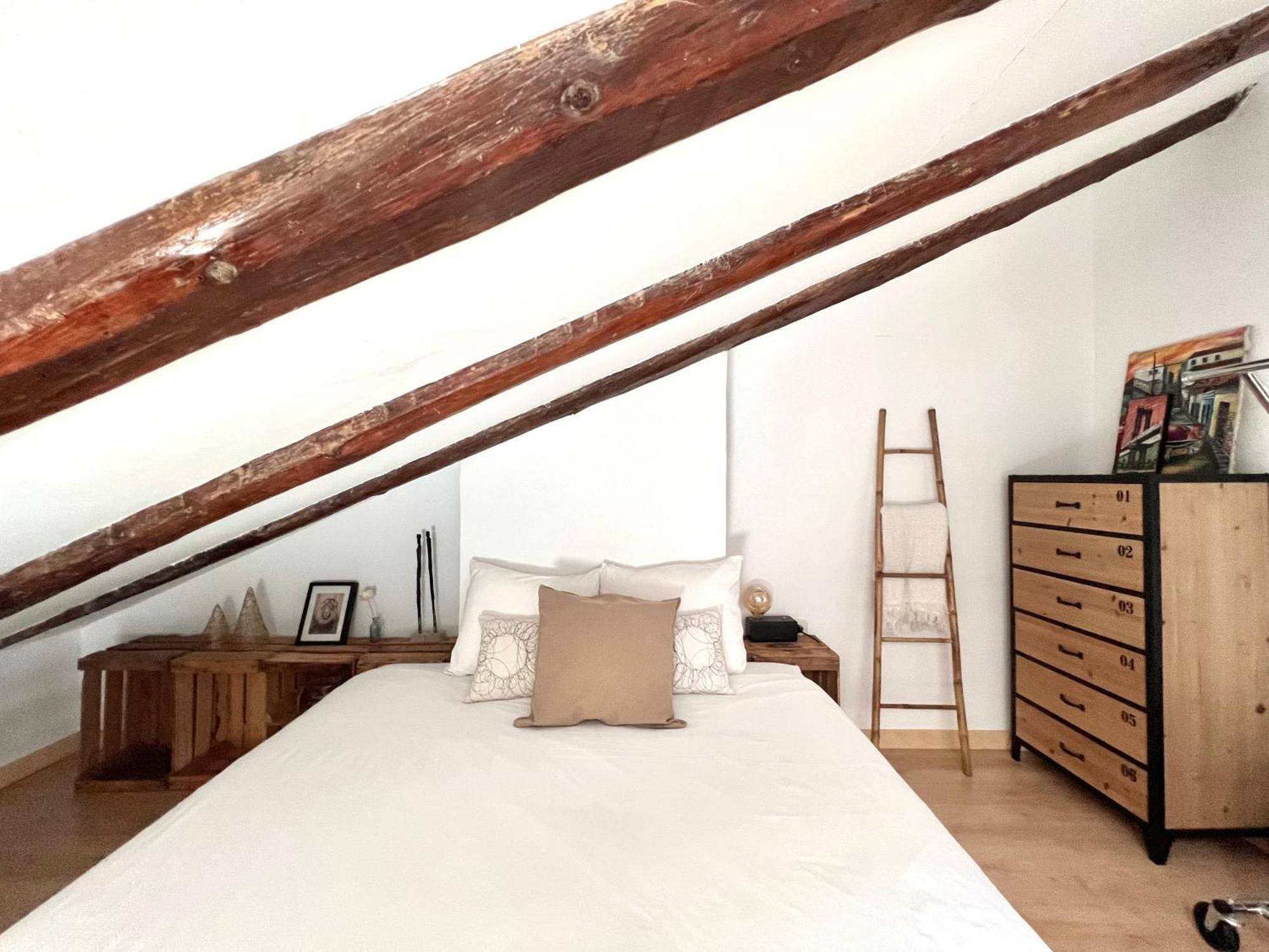 Apartment In Monumental Square Madrid Center Стая снимка